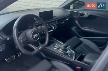 Седан Audi A4 2018 в 