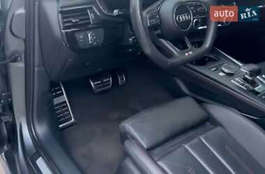 Седан Audi A4 2018 в 