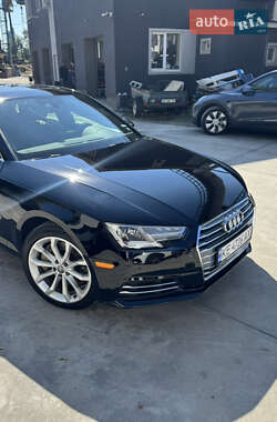 Седан Audi A4 2016 в 