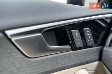 Седан Audi A4 2024 в 