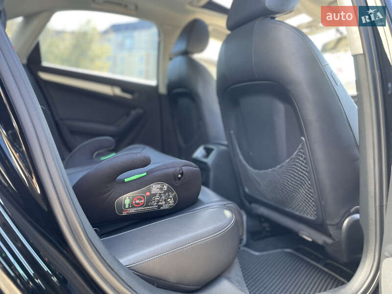 Седан Audi A4 2013 в Одесі