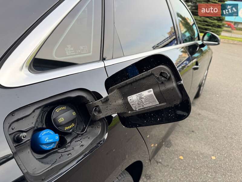 Седан Audi A4 2022 в Киеве