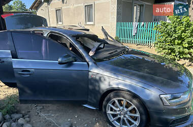 Седан Audi A4 2015 в 