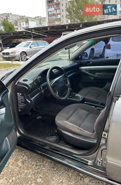Седан Audi A4 1995 в 