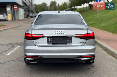 Седан Audi A4 2021 в 