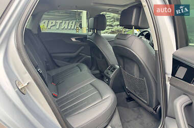 Седан Audi A4 2021 в 