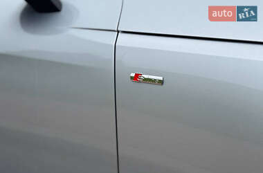 Седан Audi A4 2021 в 