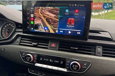 Седан Audi A4 2021 в 
