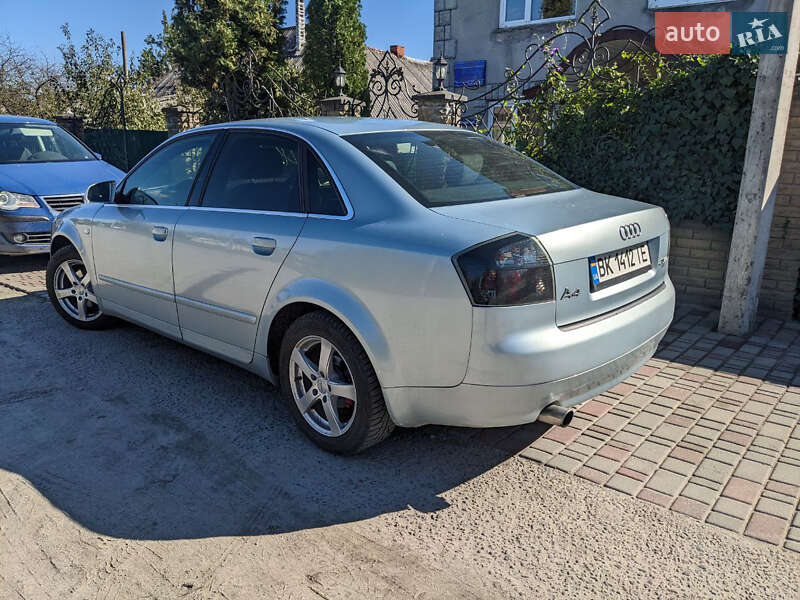 Седан Audi A4 2003 в Славуте