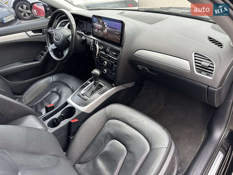 Седан Audi A4 2013 в Шацке