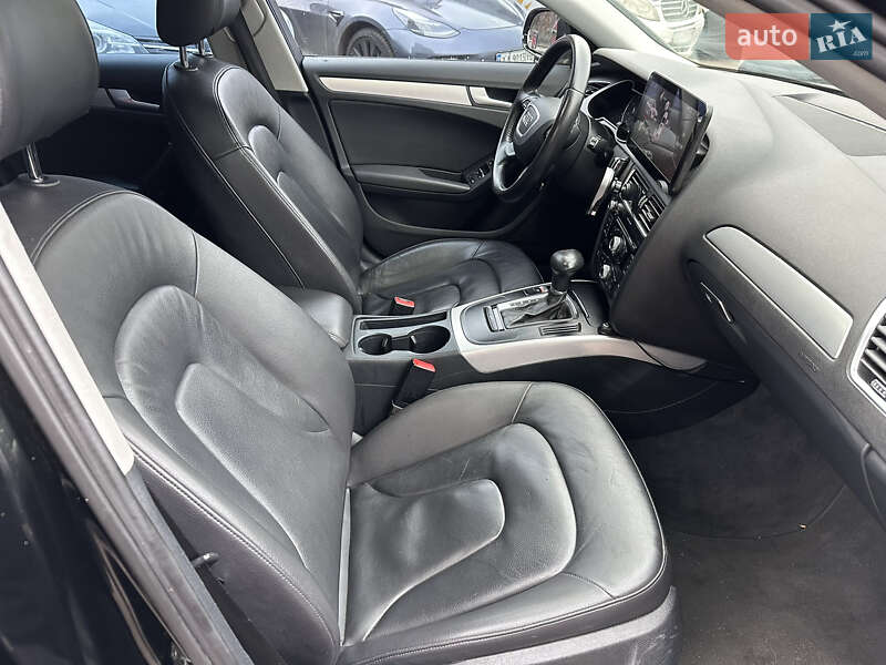 Седан Audi A4 2013 в Шацке