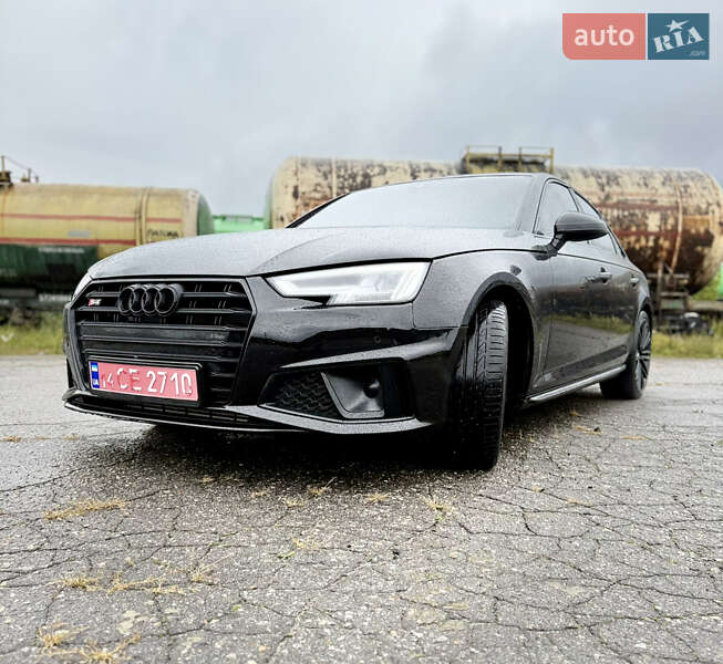 Седан Audi A4 2019 в Вінниці