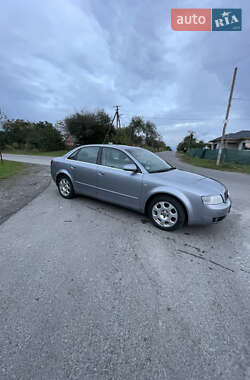 Седан Audi A4 2004 в 