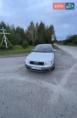 Седан Audi A4 2004 в 