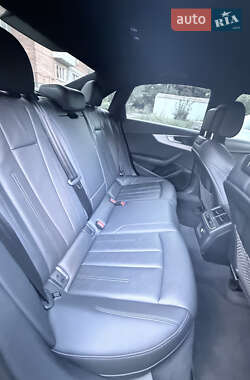 Седан Audi A4 2016 в 