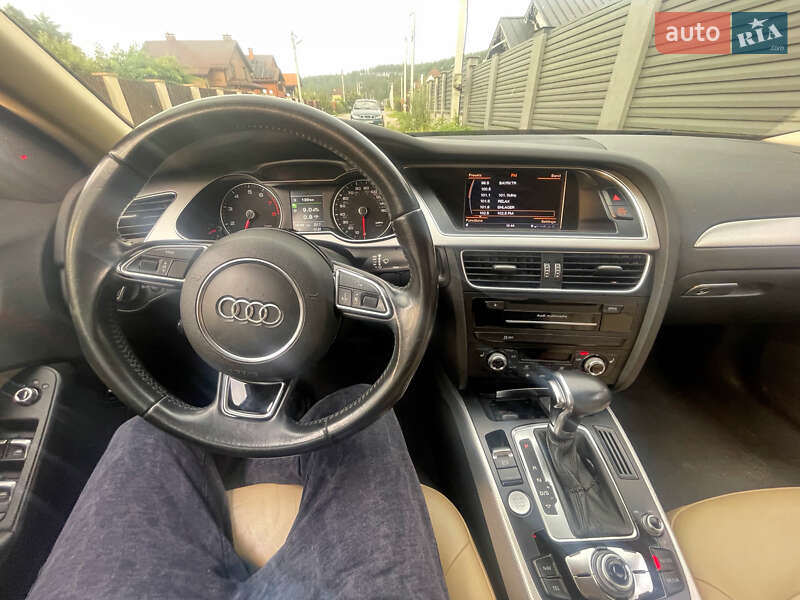 Седан Audi A4 2015 в Киеве