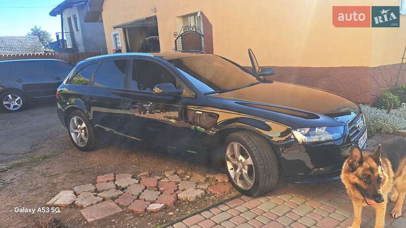 Универсал Audi A4 2012 в 