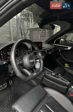 Седан Audi A4 2017 в 