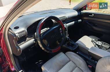 Седан Audi A4 1996 в 