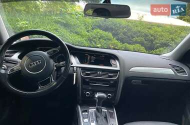 Седан Audi A4 2015 в 
