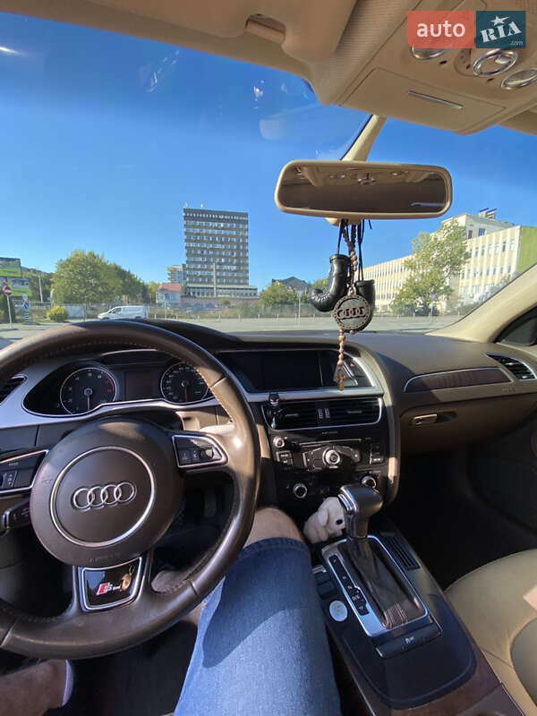 Седан Audi A4 2015 в Івано-Франківську