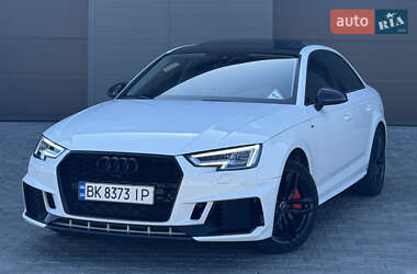 Седан Audi A4 2016 в Львове