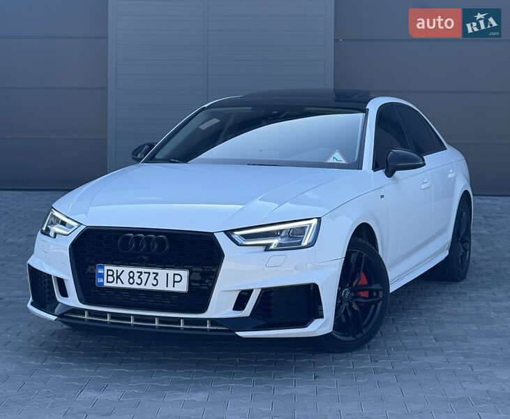 Седан Audi A4 2016 в 
