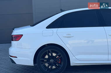 Седан Audi A4 2016 в 