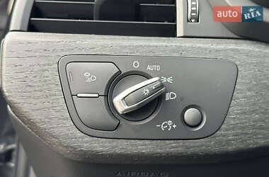 Седан Audi A4 2018 в 