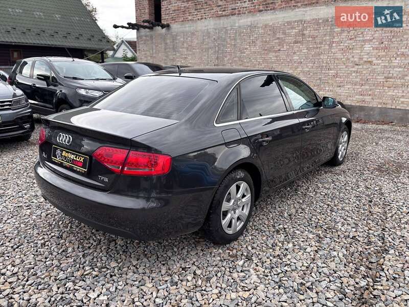 Седан Audi A4 2010 в Коломые
