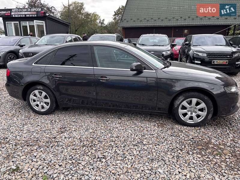 Седан Audi A4 2010 в Коломые