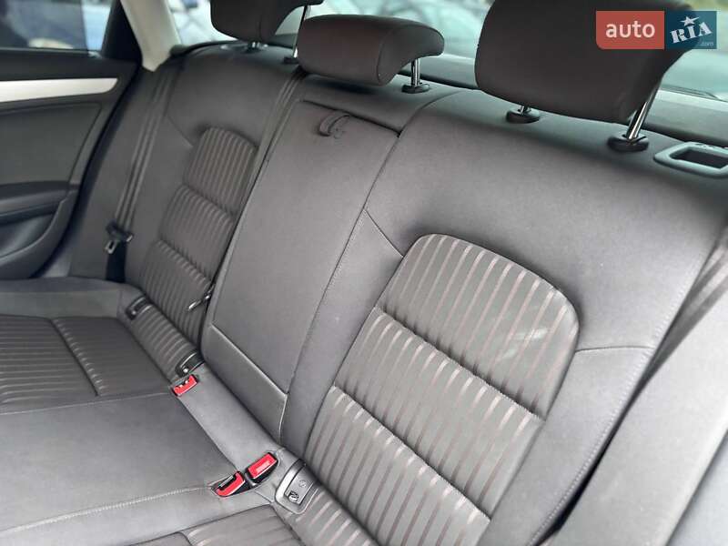 Седан Audi A4 2010 в Коломые