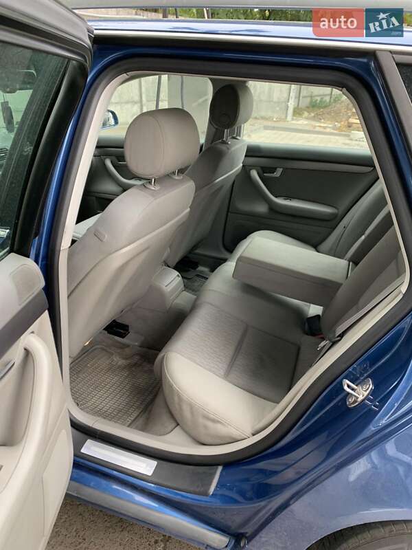 Универсал Audi A4 2004 в Киеве