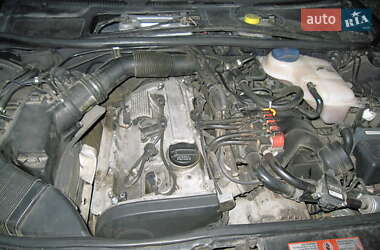 Седан Audi A4 1999 в 