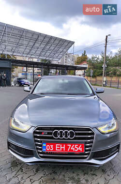 Седан Audi A4 2014 в 