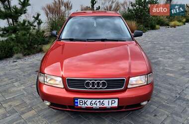 Седан Audi A4 1996 в 
