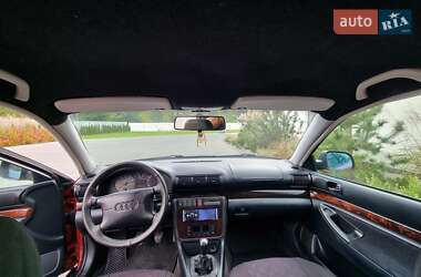 Седан Audi A4 1996 в 