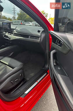 Седан Audi A4 2023 в 