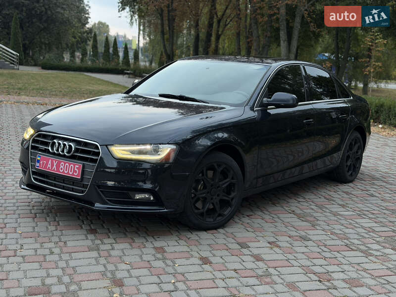 Седан Audi A4 2013 в 