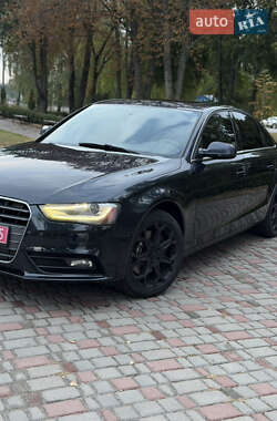 Седан Audi A4 2013 в 