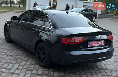 Седан Audi A4 2013 в 