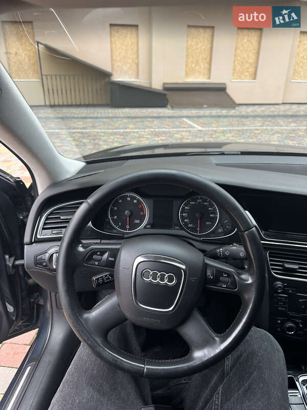 Седан Audi A4 2008 в Одессе