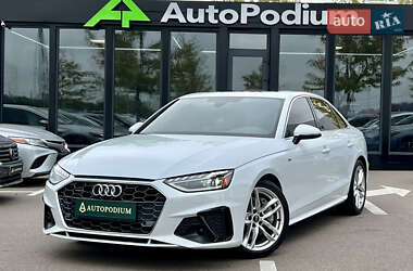 Седан Audi A4 2022 в Києві