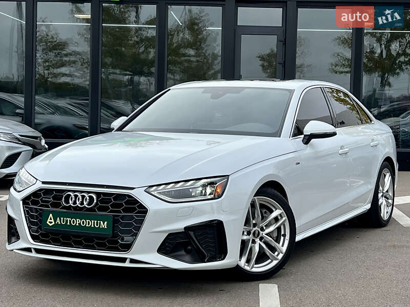 Седан Audi A4 2022 в Киеве