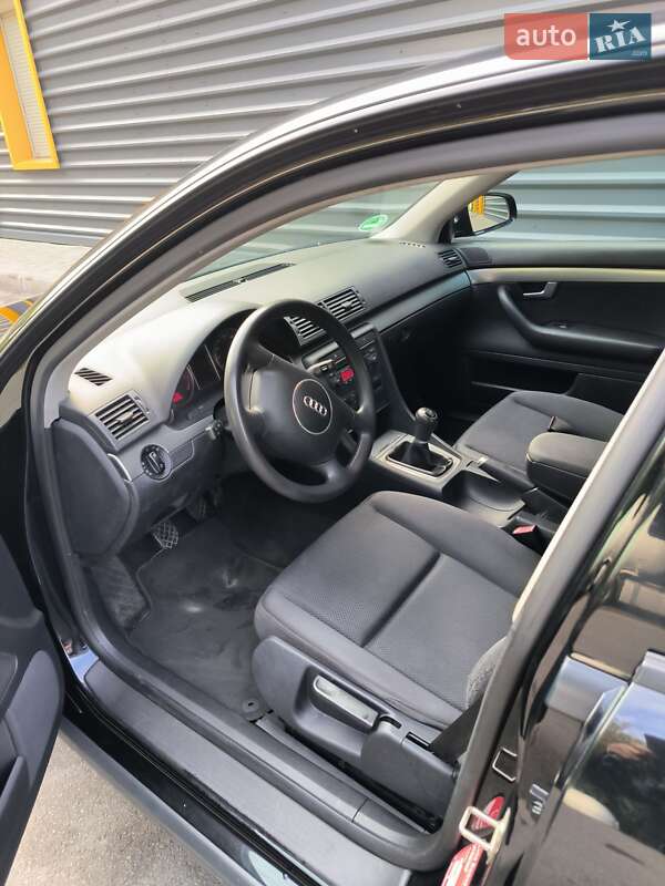 Седан Audi A4 2002 в Киеве