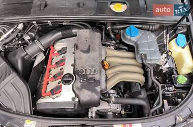 Седан Audi A4 2002 в 