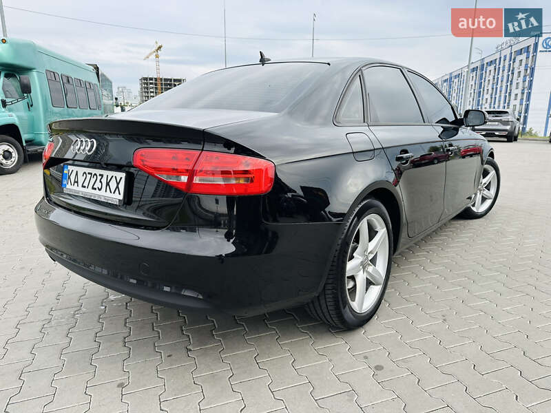 Седан Audi A4 2013 в Киеве
