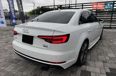 Седан Audi A4 2018 в 