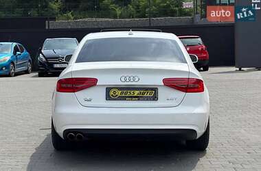 Седан Audi A4 2012 в 