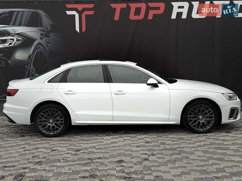 Седан Audi A4 2021 в Львові